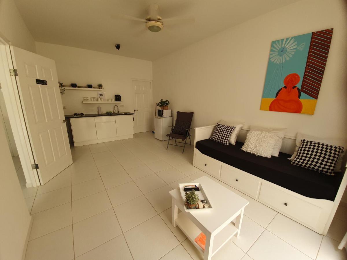 A2 Apartment Budget At Jan Thiel Curacao ภายนอก รูปภาพ
