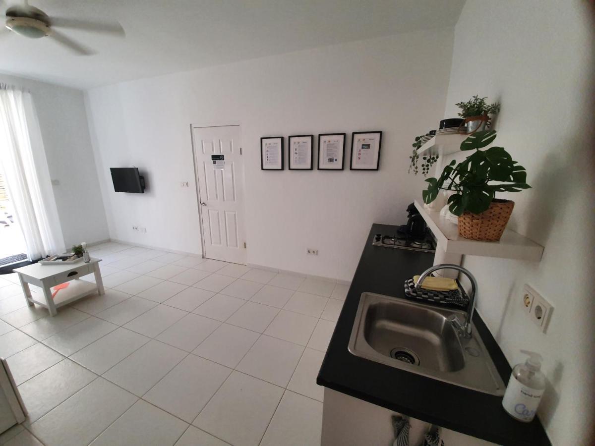 A2 Apartment Budget At Jan Thiel Curacao ภายนอก รูปภาพ